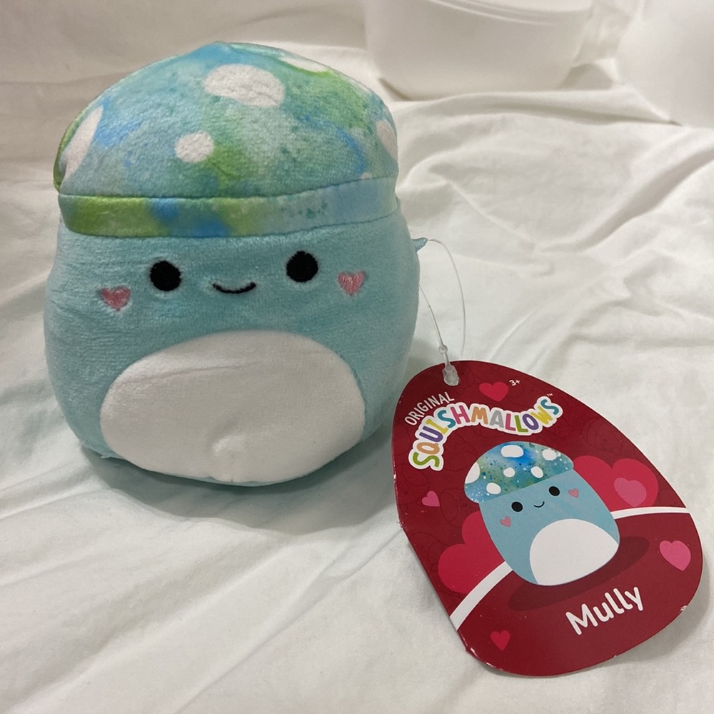 NWT Squishmallows Mystery Capsule (opened) Valentines Mully the Mushroom.Size 4”